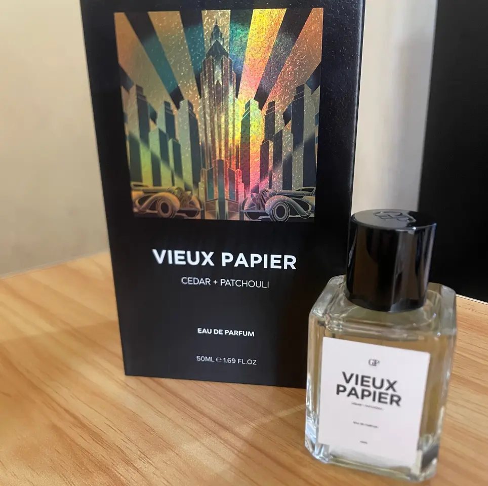 Vieux Papier Perfume front box presentation